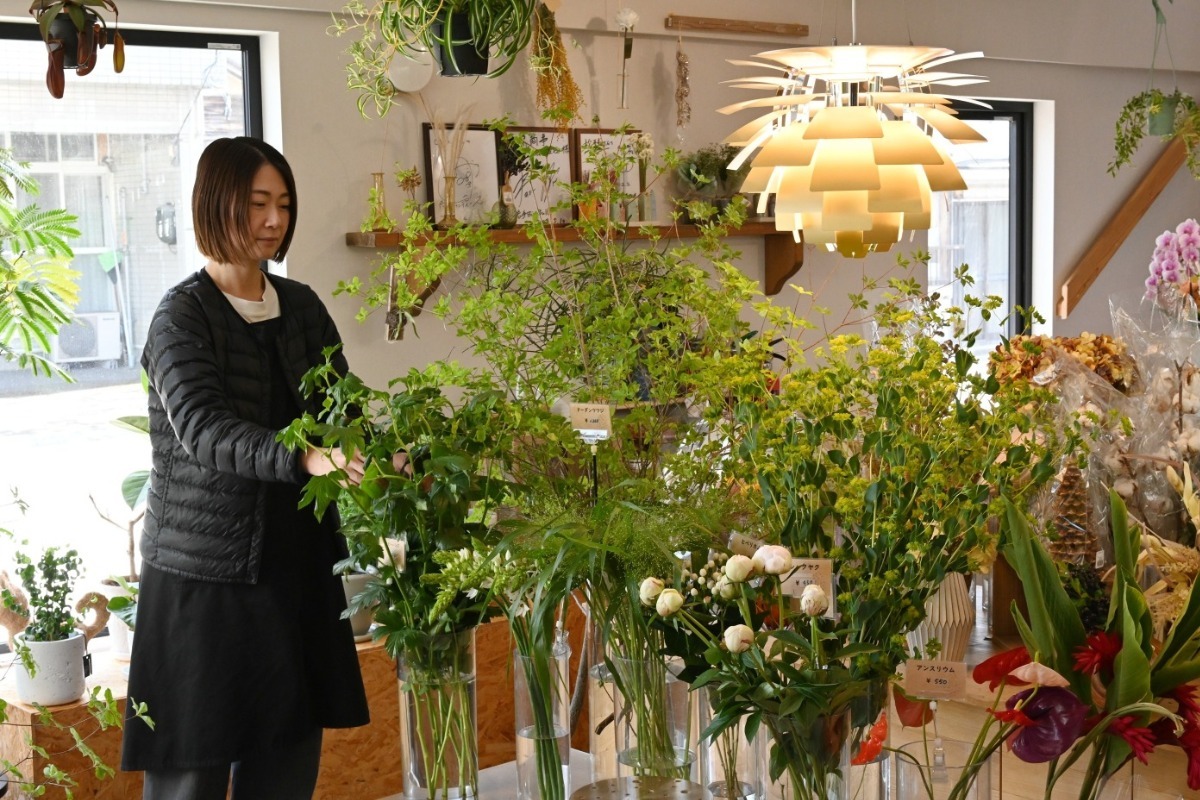 生花等の販売、メンテナンス